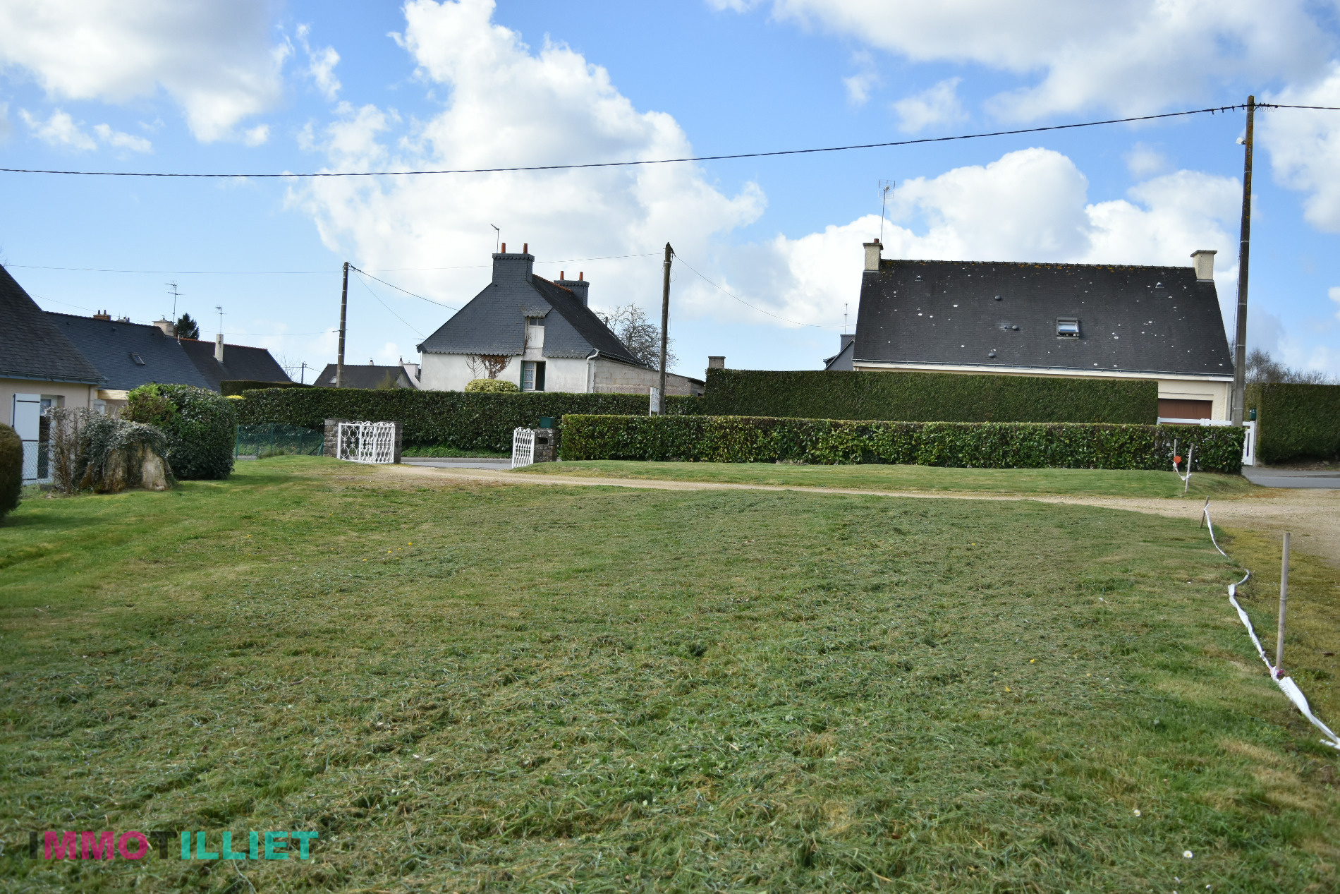 vente Terrain constructible de 500m2 proche de tout à pied vente Terrain constructible de 500m2 proche de tout à pied